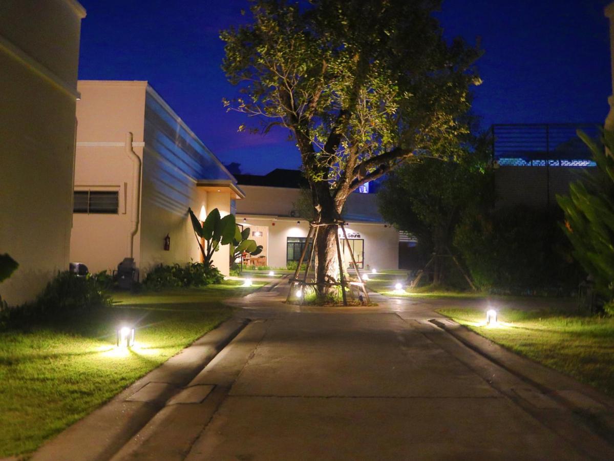 Toledo Pool Villa Nakhon Si Thammarat Exterior photo