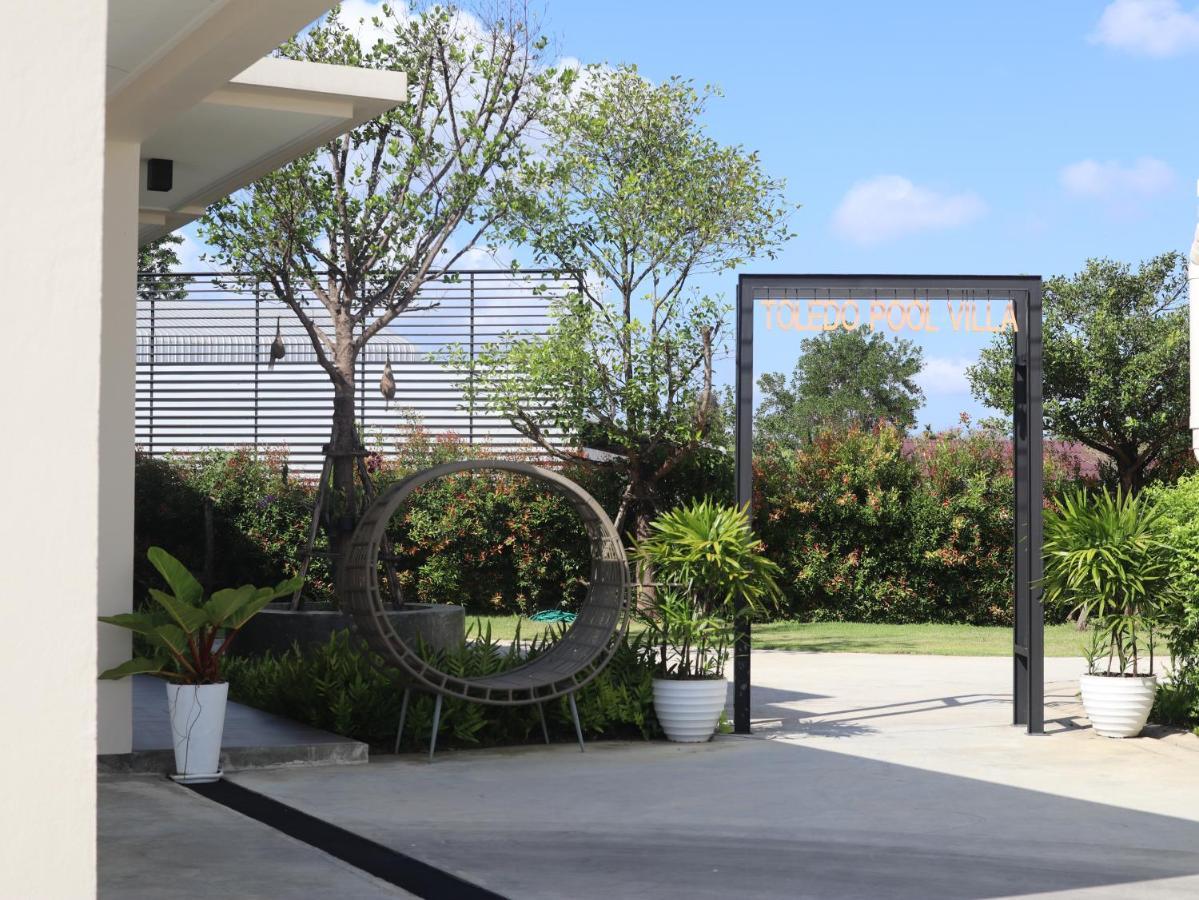 Toledo Pool Villa Nakhon Si Thammarat Exterior photo